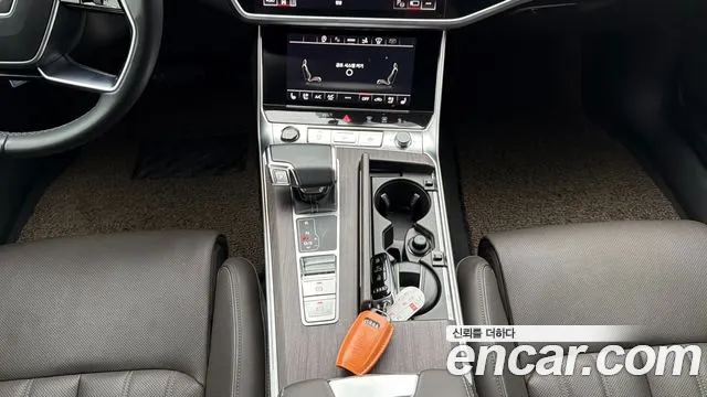 Audi A7 4K — Фото автомобиля 9