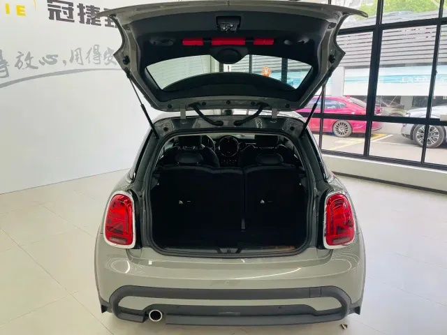 MINI Hatch — Фото автомобиля 14