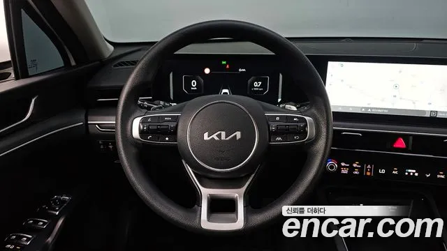 Kia K5 Generation 3 — Фото автомобиля 20