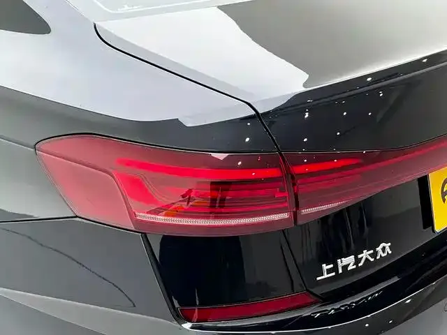 Volkswagen Passat — Фото автомобиля 9