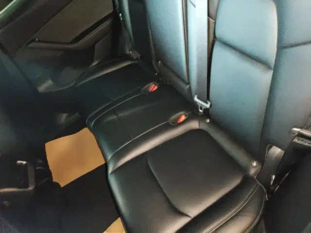 Tesla Model Y — Фото автомобиля 16