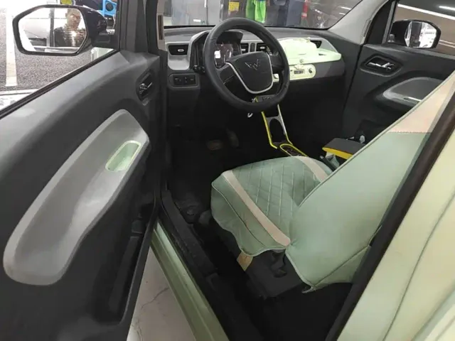 Wuling Hongguang Mini EV — Фото автомобиля 15