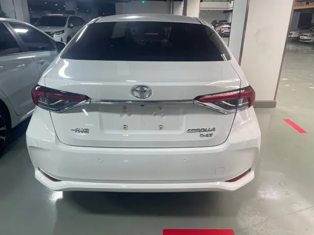 Toyota Corolla — Фото автомобиля 5