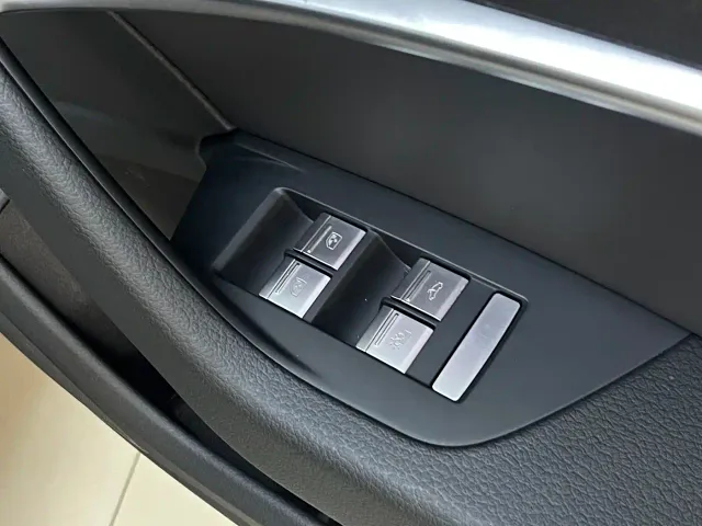 Audi A6L — Фото автомобиля 21