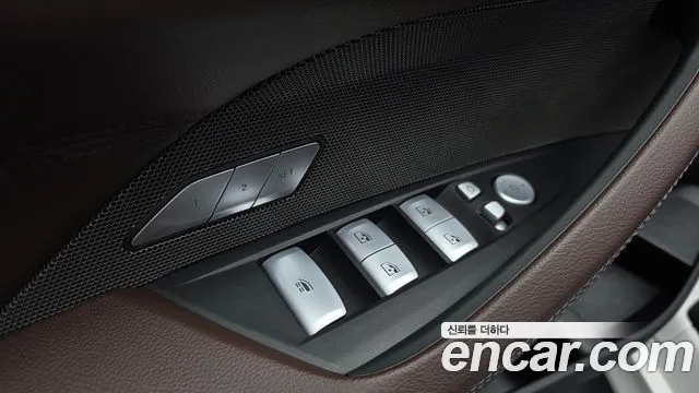 BMW 4 Series G22 — Фото автомобиля 27