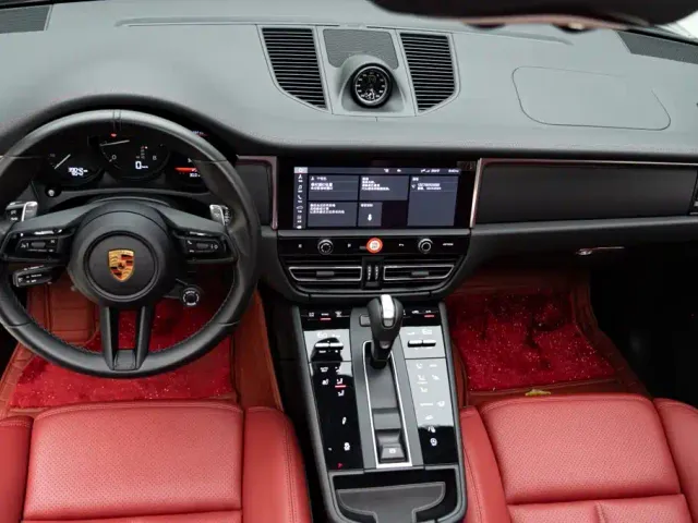 Porsche Macan — Фото автомобиля 11