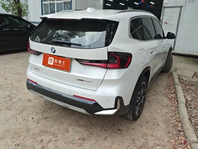 BMW X1 — Фото автомобиля 2