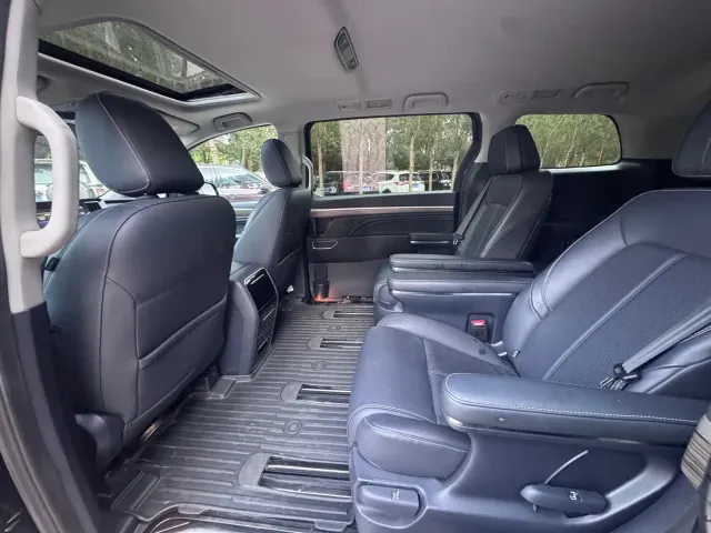 GAC Trumpchi M8 — Фото автомобиля 5