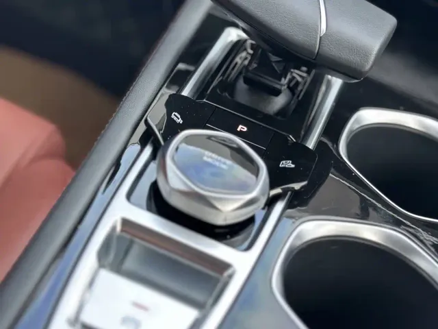 Changan Eado — Фото автомобиля 18