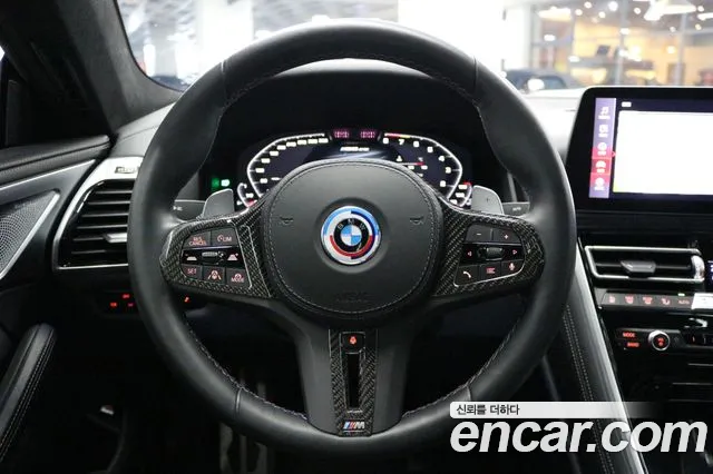 BMW 8 Series G15 — Фото автомобиля 17