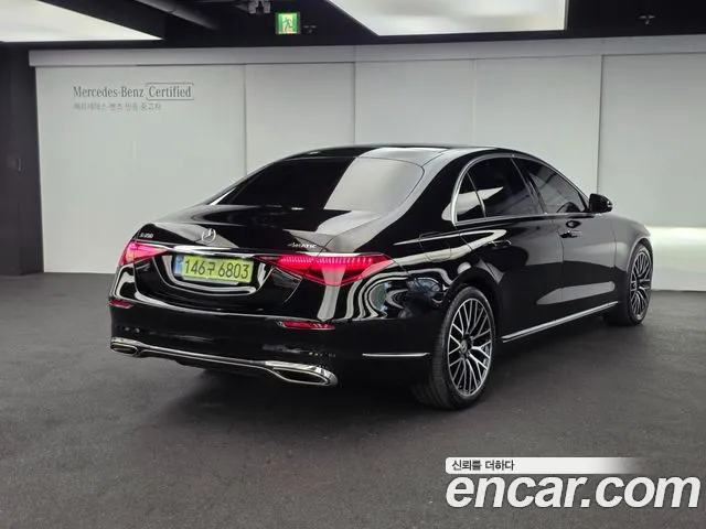 Mercedes-Benz S-Class — Фото автомобиля 2
