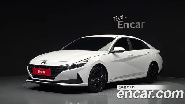 Фотография автомобиля — Hyundai Avante CN7
