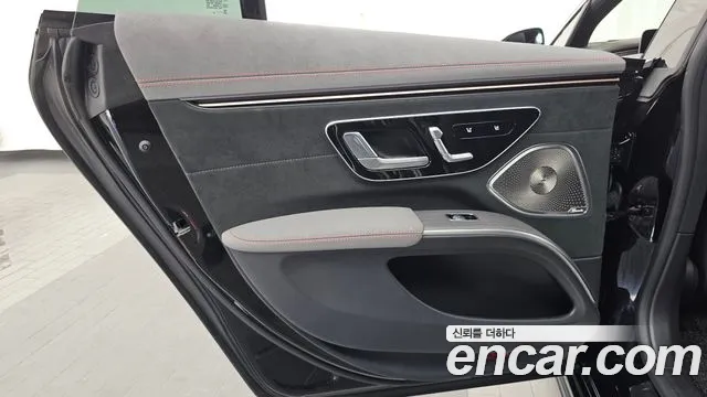 Mercedes-Benz EQS — Фото автомобиля 6