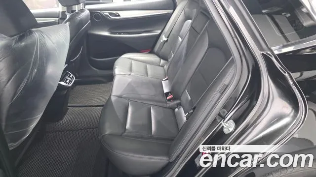 Hyundai Grandeur Новый Grandeur IG — Фото автомобиля 12