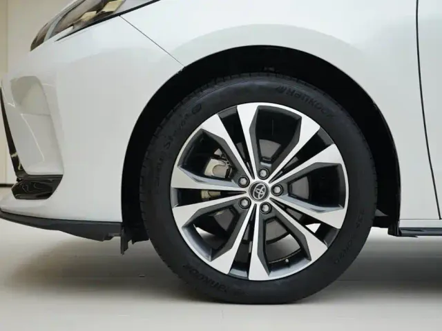 Toyota Granvia 2022 2.5L Hybrid Noble Edition — Фото автомобиля 14