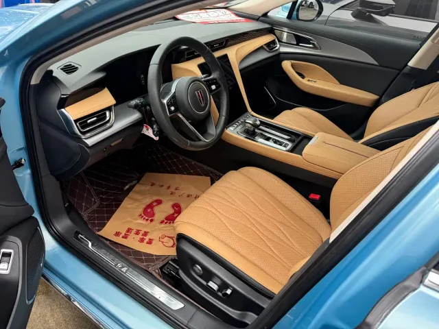 Hongqi H5 — Фото автомобиля 3