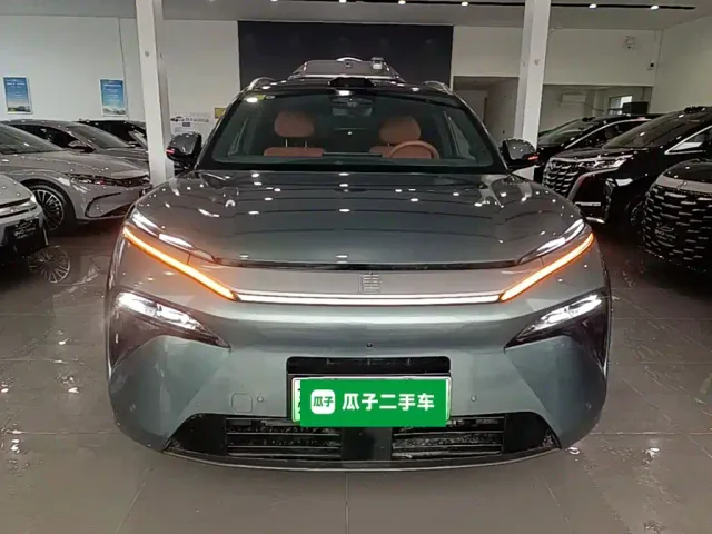 BYD Tang L — Фото автомобиля 2