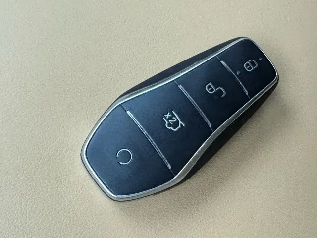 BYD Song L DM-i — Фото автомобиля 17