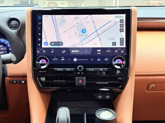 Toyota Alphard — Фото автомобиля 12