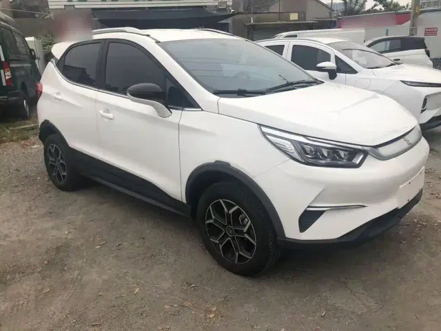 BYD Yuan Pro — Фото автомобиля 24