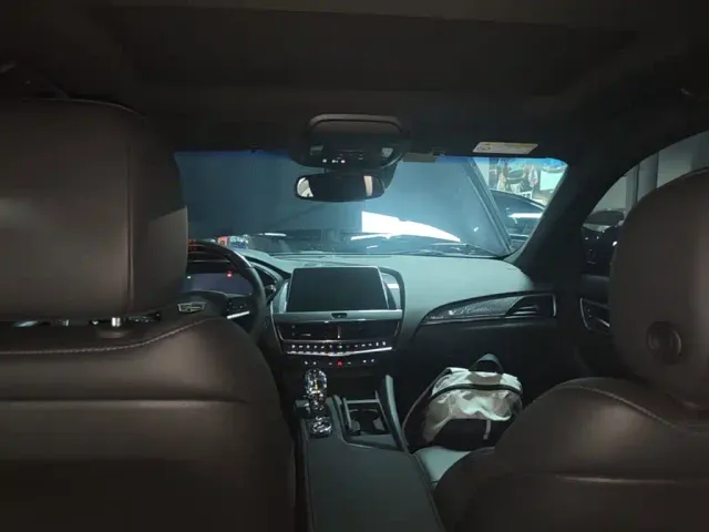 Cadillac CT5 — Фото автомобиля 17