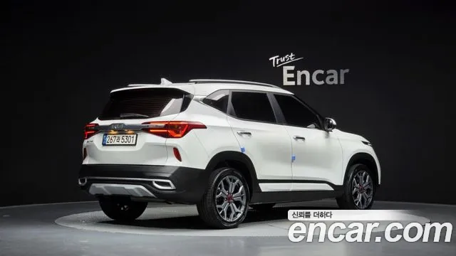 Kia Seltos — Фото автомобиля 2