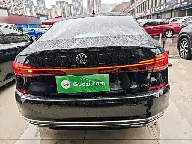 Volkswagen Passat — Фото автомобиля 5