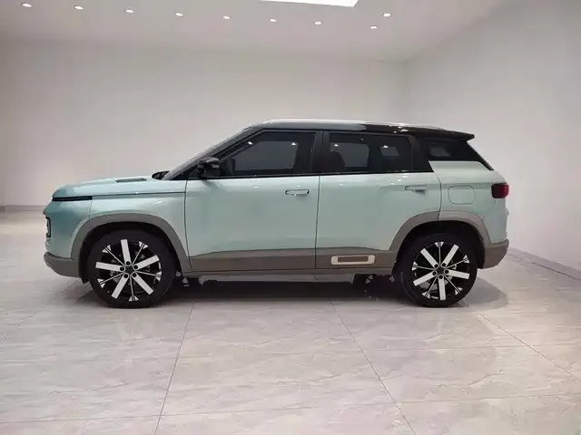 Geely ICON — Фото автомобиля 5
