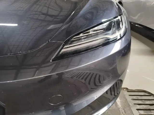 Tesla Model 3 — Фото автомобиля 23