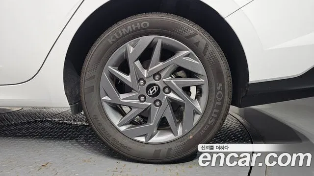 Hyundai Avante CN7 — Фото автомобиля 21