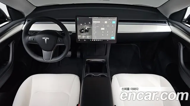 Tesla Model Y — Фото автомобиля 10