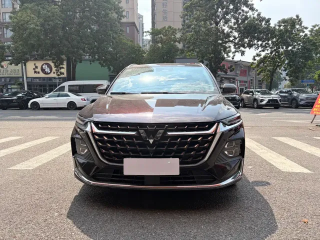 Wuling Victory — Фото автомобиля 2