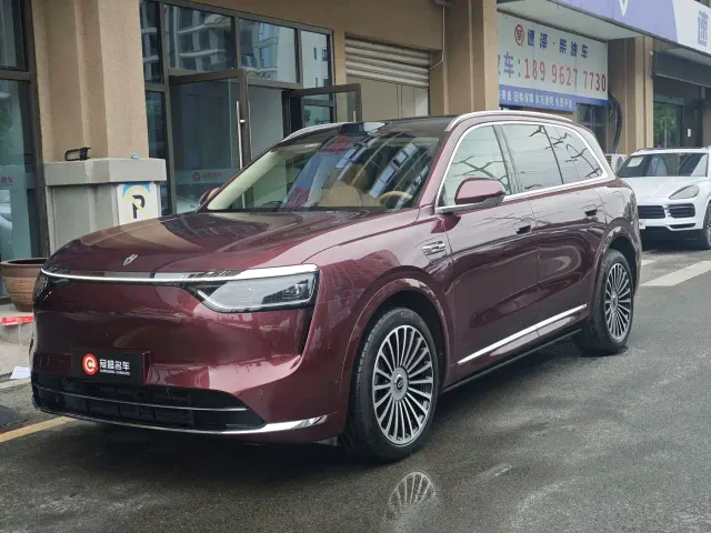 Aito M8 — Фото автомобиля 4