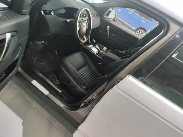 Land Rover Discovery Sport — Фото автомобиля 4
