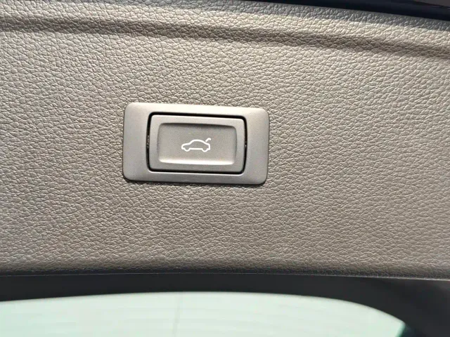 Audi Q5L — Фото автомобиля 12