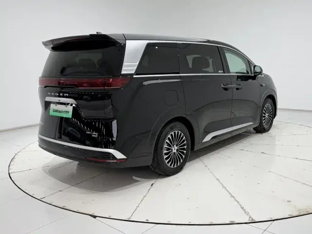 Denza Denza D9 2025 Model DM-i Smart Drive Edition 1020 AWD Flagship — Фото автомобиля 29