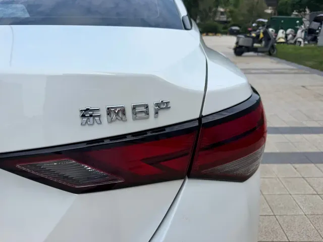 Nissan Sylphy — Фото автомобиля 14