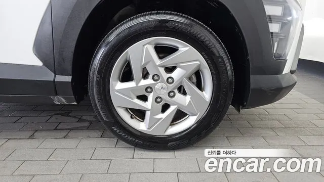 Hyundai Kona — Фото автомобиля 6