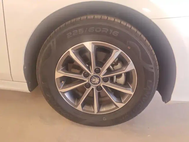 BYD Qin PLUS — Фото автомобиля 6