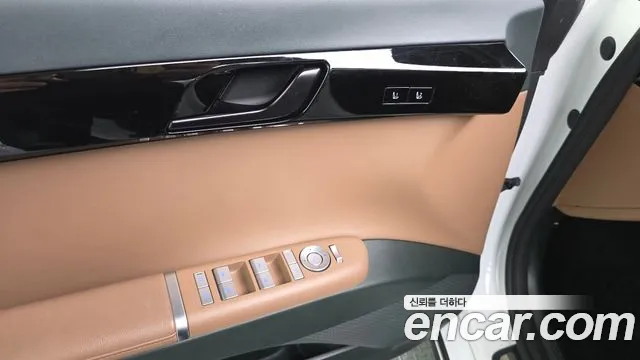 Hyundai Grandeur Grandeur (GN7) — Фото автомобиля 22