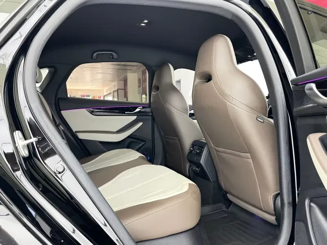 BYD Qin PLUS — Фото автомобиля 22