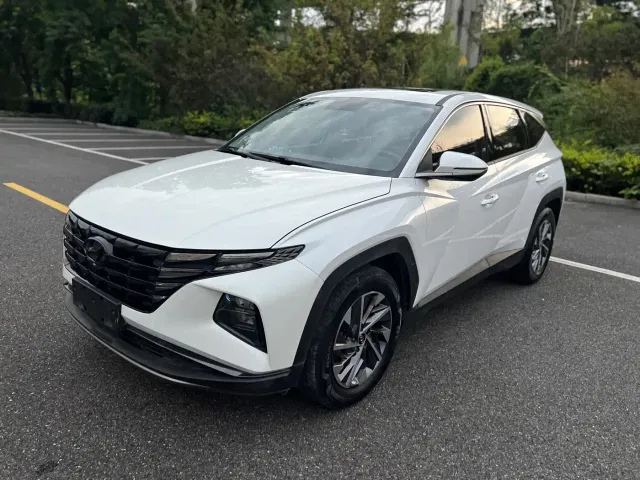 Фотография автомобиля — Hyundai Tucson