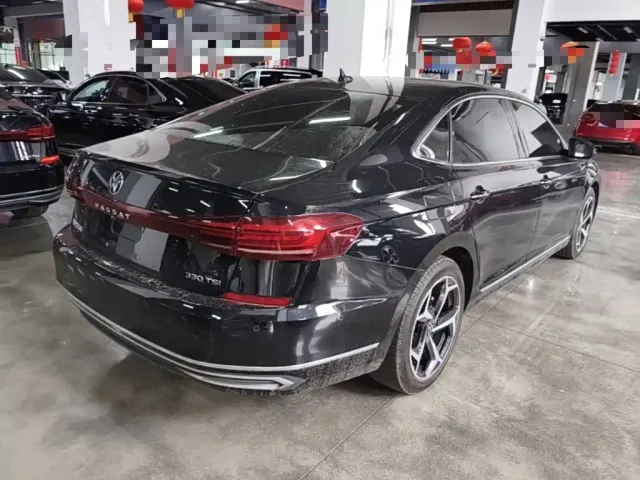 Volkswagen Passat — Фото автомобиля 6