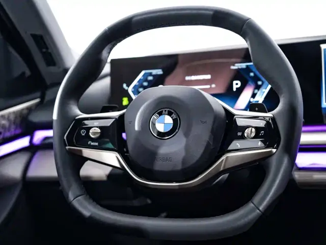 BMW 5 Series — Фото автомобиля 14