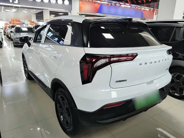 Geely Geometry E Firefly — Фото автомобиля 4