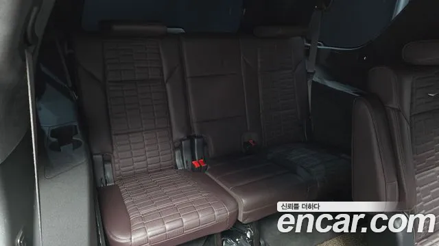 Cadillac Escalade Escalade 5 поколение — Фото автомобиля 10