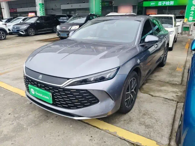 Фотография автомобиля — BYD Qin L