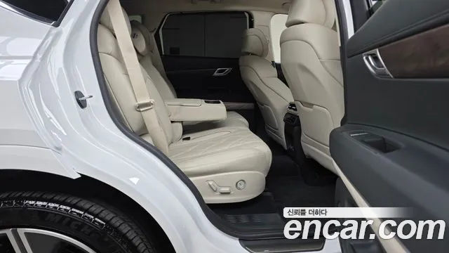 Genesis GV80 — Фото автомобиля 17