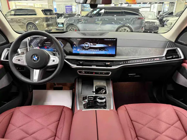 BMW BMW X5 2023 xDrive 30Li Premium M Sport Package — Фото автомобиля 6