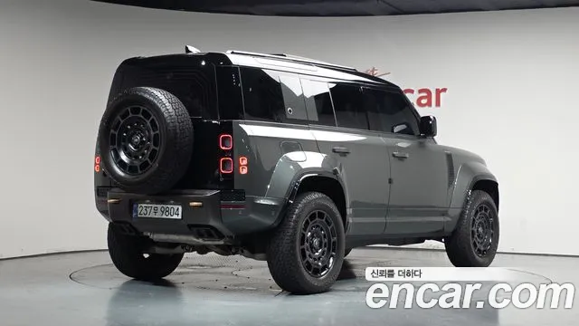 Land Rover Defender Defender (L663) 110 P635 Octa Edition 1 — Фото автомобиля 2